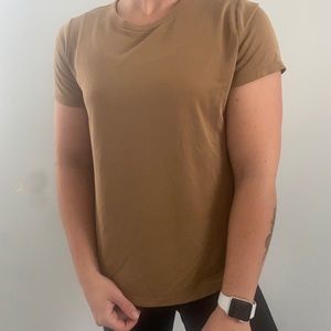 Short sleeve shirt